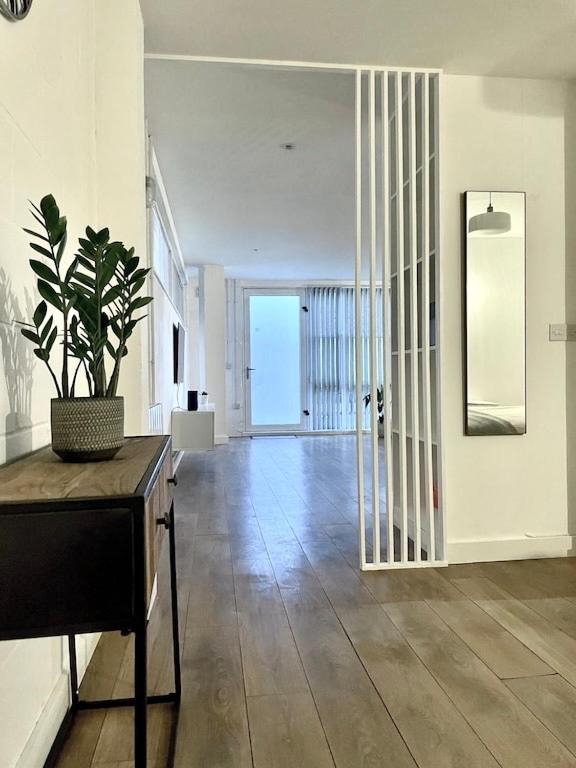 Spacious Industrial Style Apartment London Kültér fotó